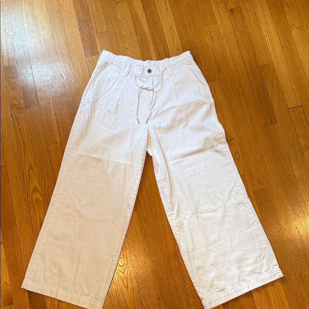 Old Navy Women’s White Wide-Leg Drawstring Chinos